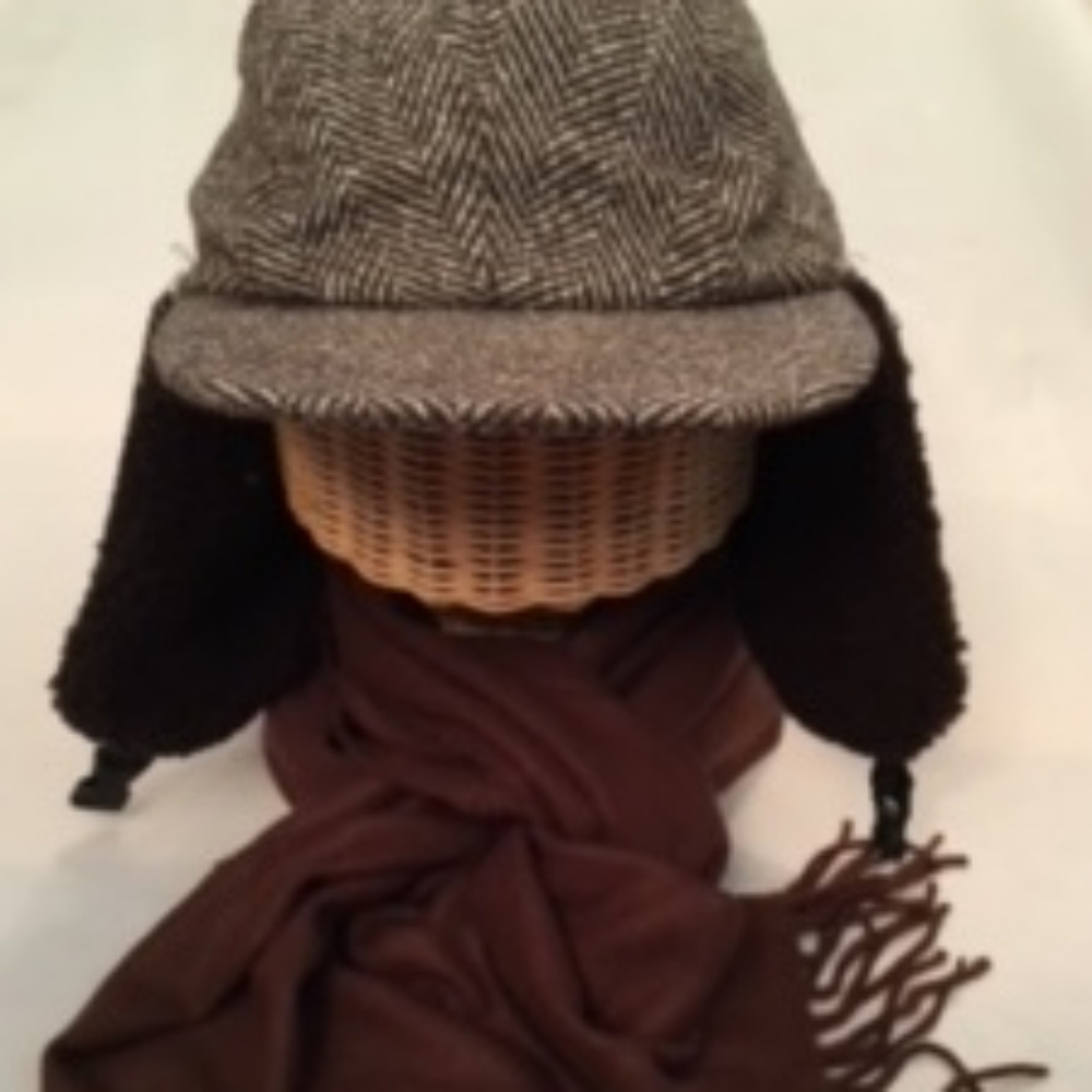 NWT - D&Y Mens Brown Wool Hat w flaps Bonus Scarf